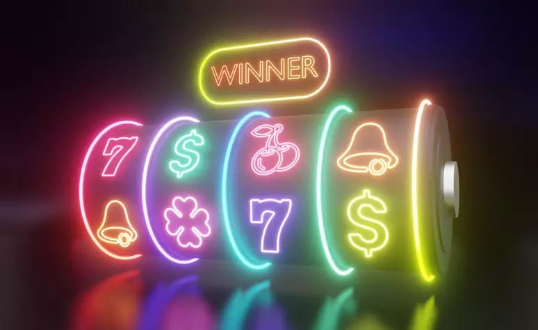 qq333 Myanmar ကစားသမားများ Mobile phone ဖြင့် Card Game Baccarat ကစားနည်း
